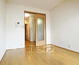 ルミエール唐橋 102 1階1Kのリビング/ダイニング