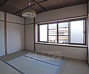 2階の6帖和室です。