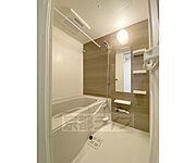 浴室乾燥機能付きで雨の季節も安心です。