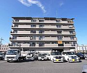 正面からの外観です。