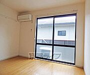 広々としたお部屋です。