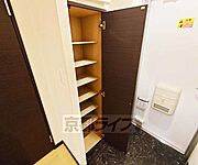 靴収納付きの玄関