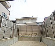 ・お部屋によっては家具家電がついております。