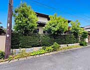 小学校・コンビニ・スーパー・ドラッグストアが徒歩10分圏内で便利が全部そろう立地 