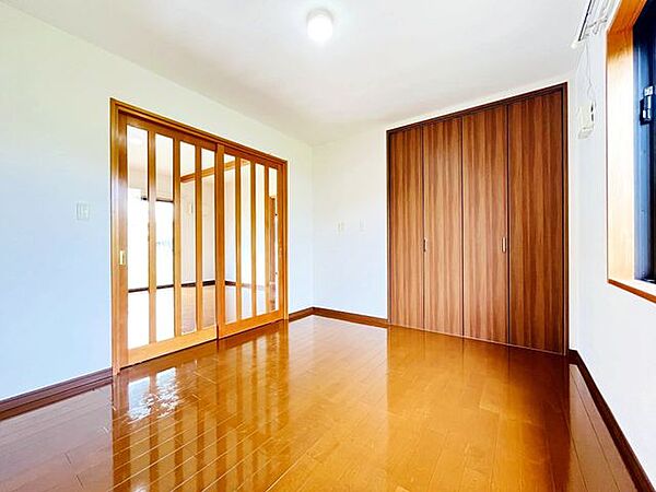 洋室を拡大表示