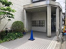 7 / 11