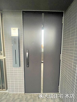 外観:玄関　現...