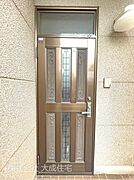 外観:玄関ドア　現地写真