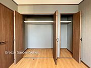 内装:taisei建築プラン例：季節物や用途によって分けて収納が可能です。