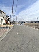 外観:前面道路。　現地写真：2026.2.6撮影