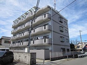 オーク岸和田  ｜ 大阪府岸和田市土生町2丁目（賃貸マンション3LDK・2階・62.73㎡） その1