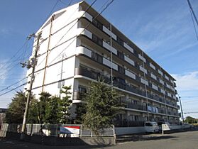 大阪府岸和田市上松町（賃貸マンション3LDK・3階・71.76㎡） その1