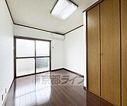落ち着いた雰囲気のお部屋です