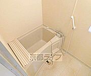 セパレートタイプの浴室です