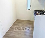 キッチン周りも広々としています・