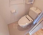 ウォシュレット付きのトイレです。