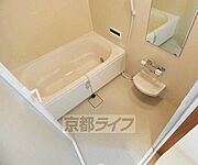 清潔感のあるバスルーム。