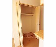 丈の長いコートなどもすっきりと