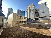 西側隣地よりも高台のため、日当たり眺望良好