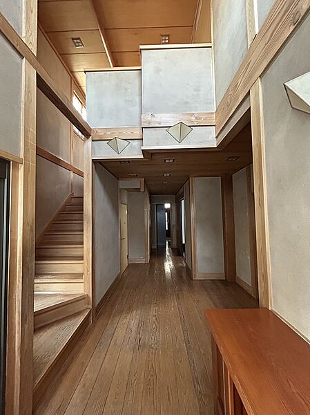 玄関を拡大表示