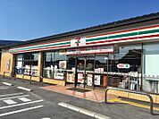 コンビニまで徒歩１２分。