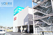 ユニクロ宝塚歌劇場前店 629m