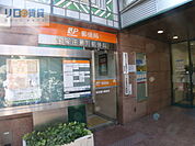 宝塚逆瀬川郵便局 513m