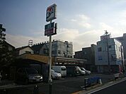 コンビニ「セブンイレブン足立青井3丁目店まで540m」