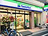 周辺：ファミリーマート 東松原駅前店（128m）