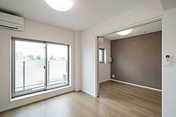 フォセット深沢 1階1LDKのリビング/ダイニング