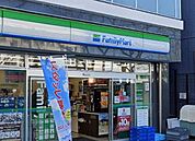 ファミリーマート 中野弥生町本郷通り店（109m）