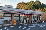 セブンイレブン 世田谷千歳郵便局前店（380m）