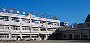 世田谷区立九品仏小学校（333m）
