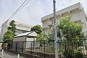 狛江市立狛江第六小学校（865m）
