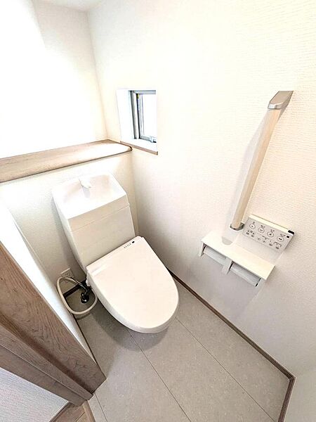 トイレを拡大表示