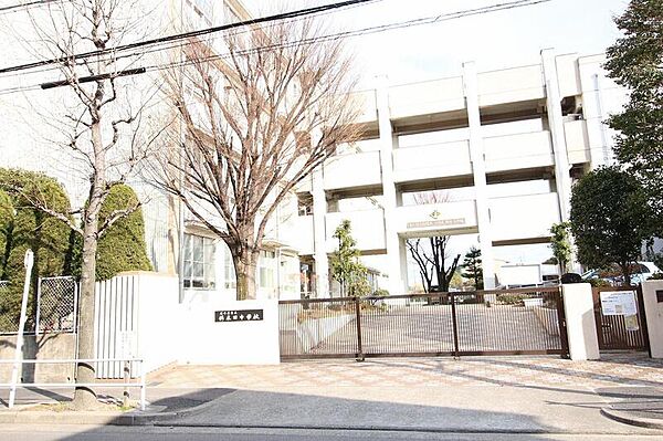 画像22:名古屋市立供米田中学校 573m