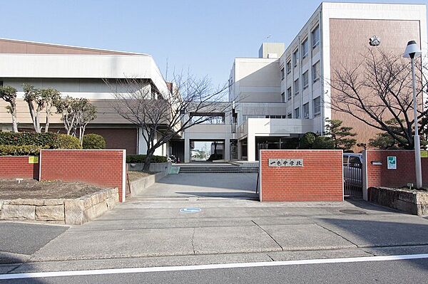 画像29:名古屋市立一色中学校 412m