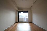 2B号室内装写真参照
