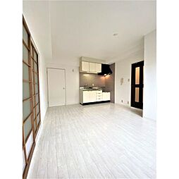 ブラザービル八幡 3階2LDKのリビング/ダイニング