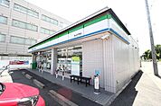 ファミリーマート金山正木橋店 352m