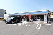 ローソン中川戸田三丁目店 467m