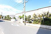 愛知県立松蔭高校 278m