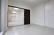 202号室内装写真参照