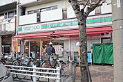 ローソンストア100栄生店 297m