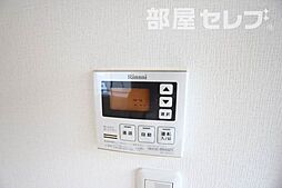 カスタリア栄