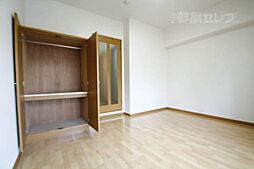 ヒルズ千種 5階1Kのリビング/ダイニング