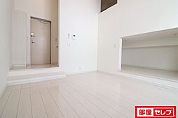 Kandooma 2階ワンルームのリビング/ダイニング