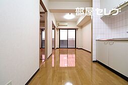 フィーブルサカエ 2LDKの写真
