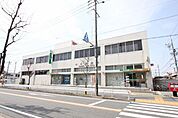 中村郵便局 270m