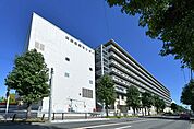 名古屋市立大学医学部附属東部医療センター 877m
